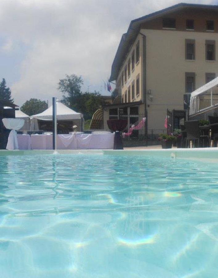 Albergo Ristorante Miramonti Toano Екстер'єр фото